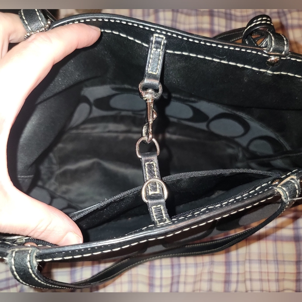 Coach Black Tote Bag - Picture 5 of 9